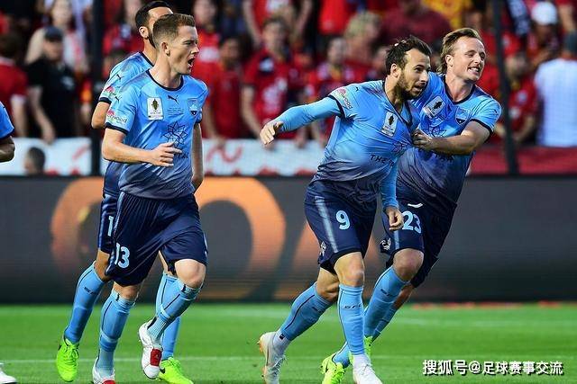 本世纪单届世界杯淘汰赛打进4球：大罗、梅西、姆巴佩、贝林在列